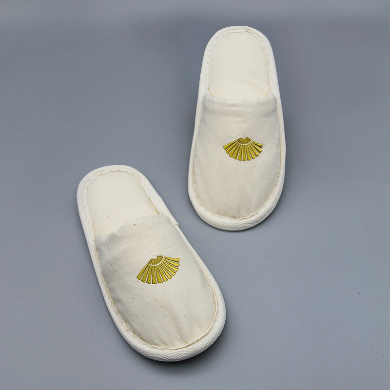 New Trend Eco-friendly Cork Sole Premium Cotton Linen Upper Disposable Soft Comfortable Recyclable Hotel Slippers