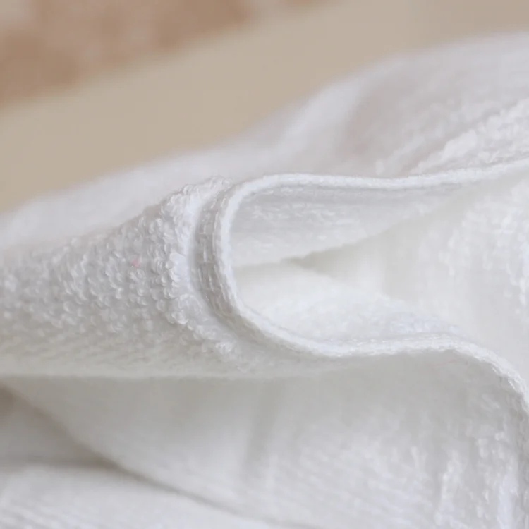 Venta Caliente Toallas de Hotel Bordadas de Alta Calidad 32, de Secado R&aacute;pido y Desechables, de Color S&oacute;lido para Hoteles de Lujo a Precio Competitivo