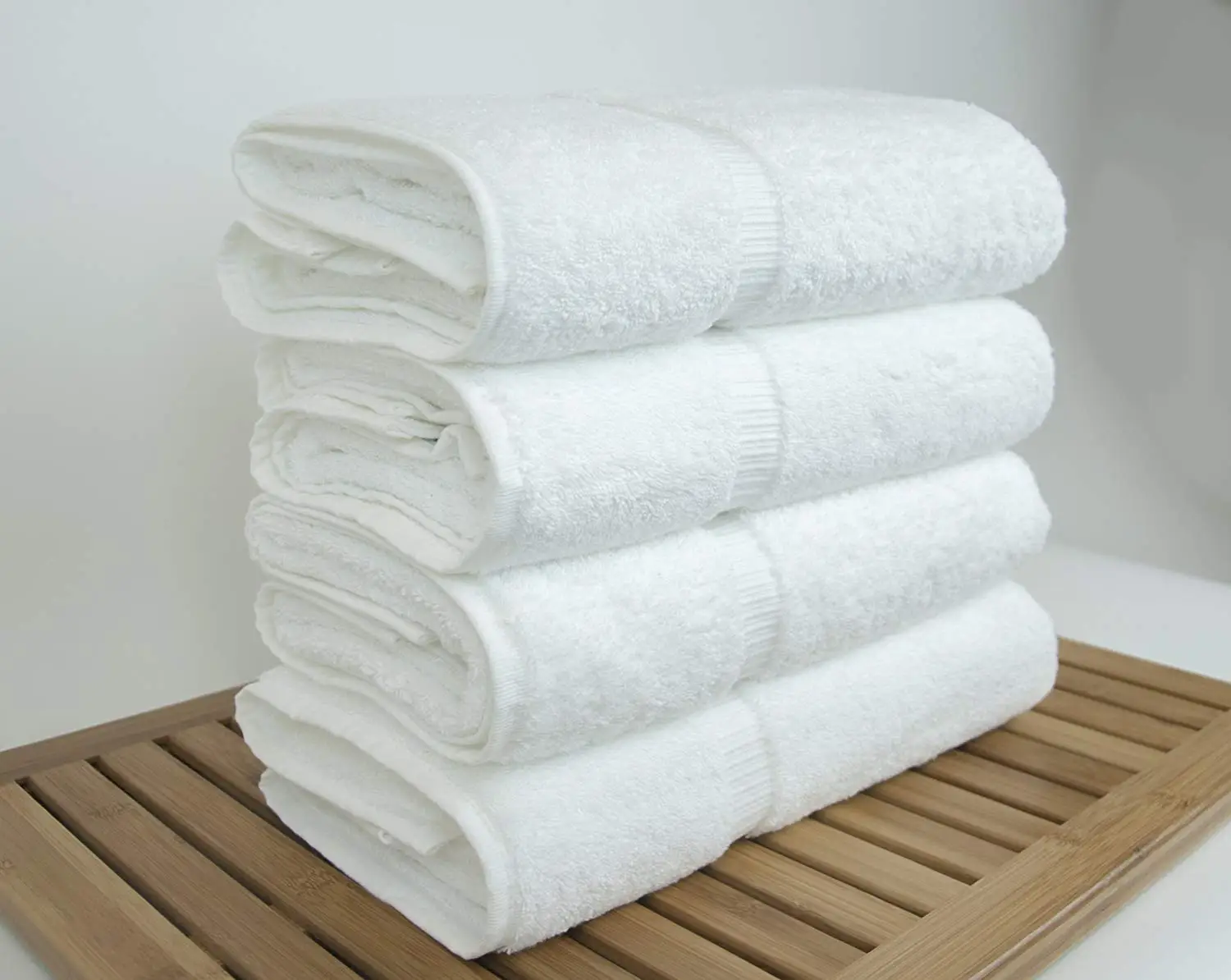 Toallas de baño blancas puras con logotipo bordado personalizado, juego de toallas para hotel de 5 estrellas al por mayor barato